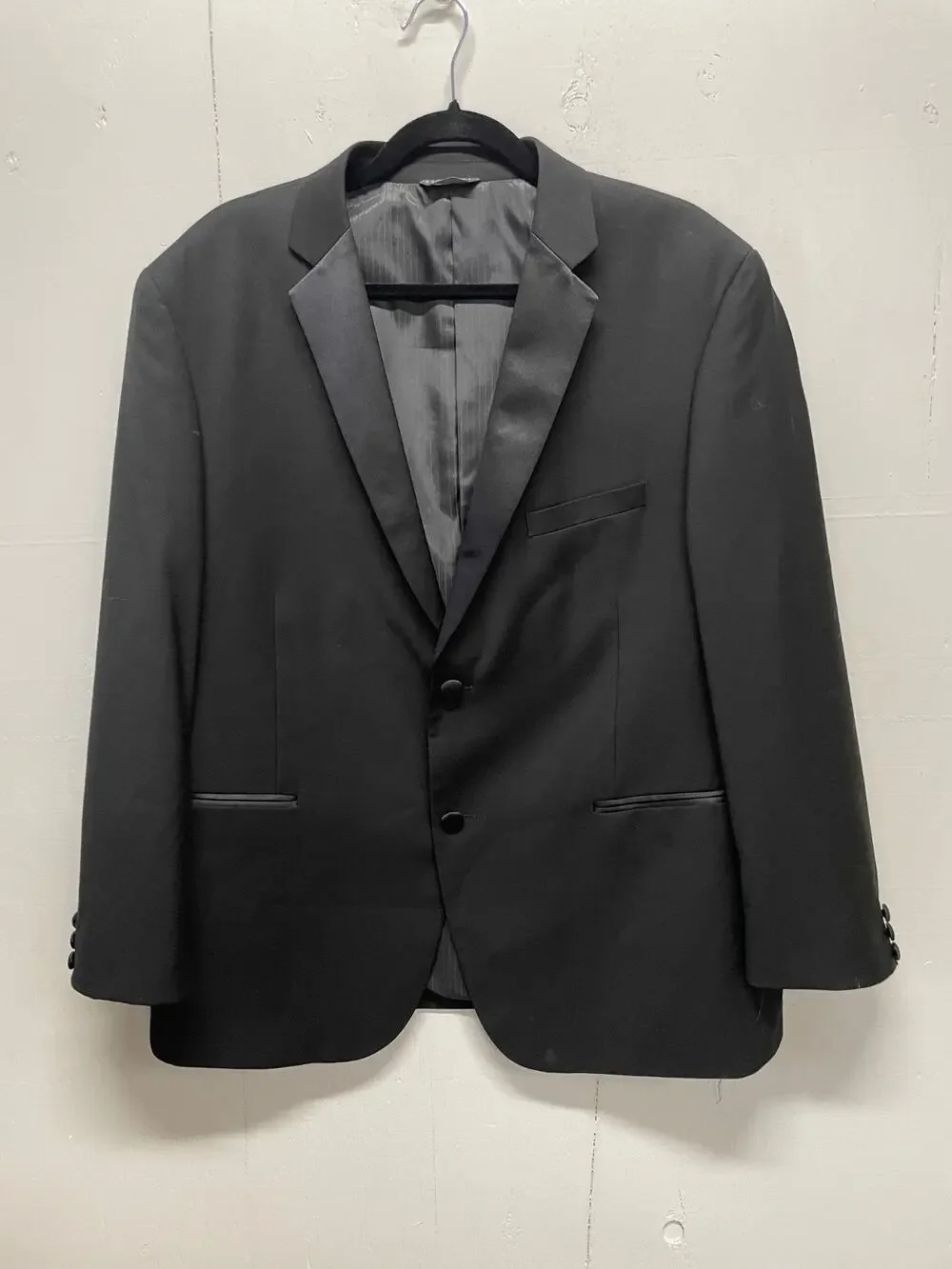 Caravelli Slim Men's Tuxedo Jacket in Black Size Medium, See Measurements